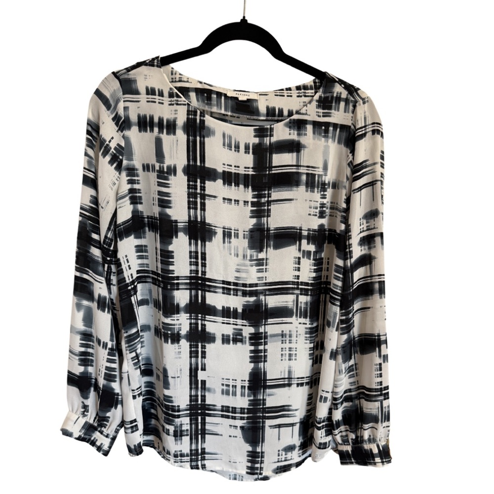Black and White Pleione Blouse